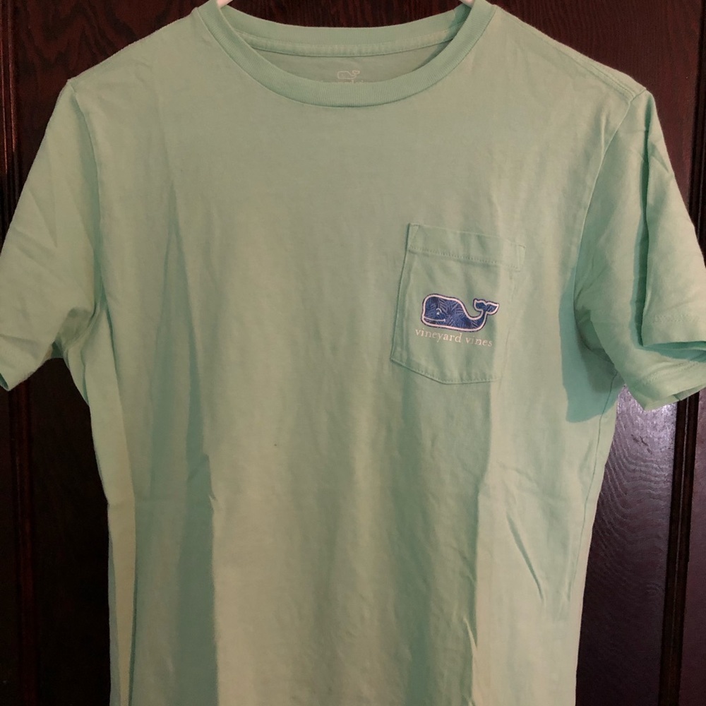 vineyard vines t